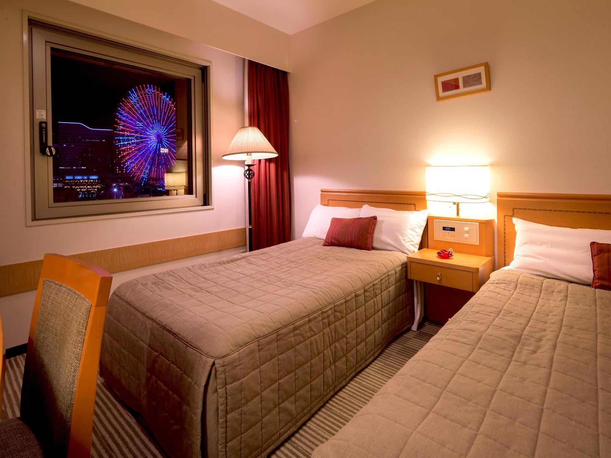 นาวิออส โยโกฮามะ Hotel โยโกฮาม่า ภายนอก รูปภาพ