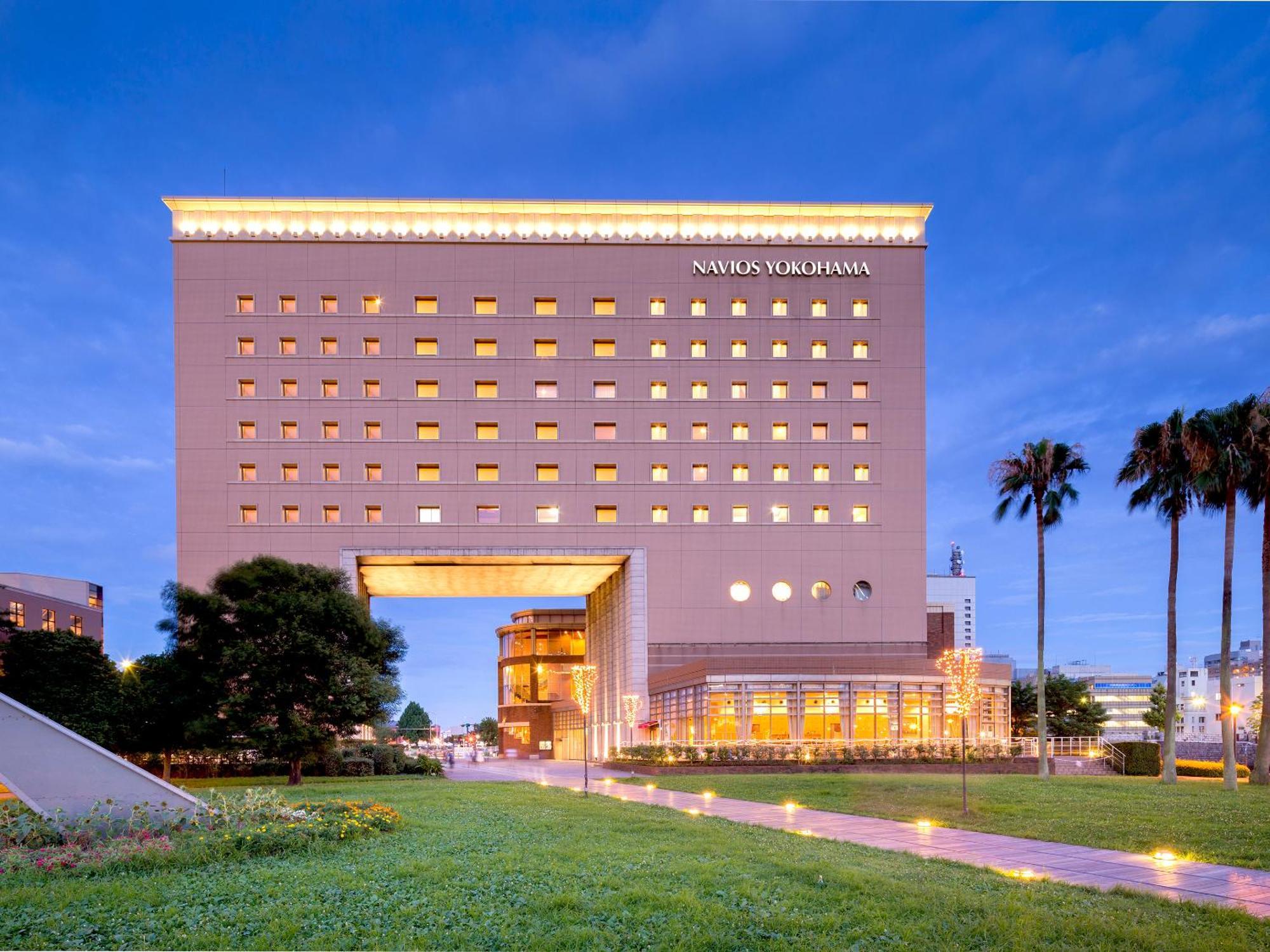 นาวิออส โยโกฮามะ Hotel โยโกฮาม่า ภายนอก รูปภาพ