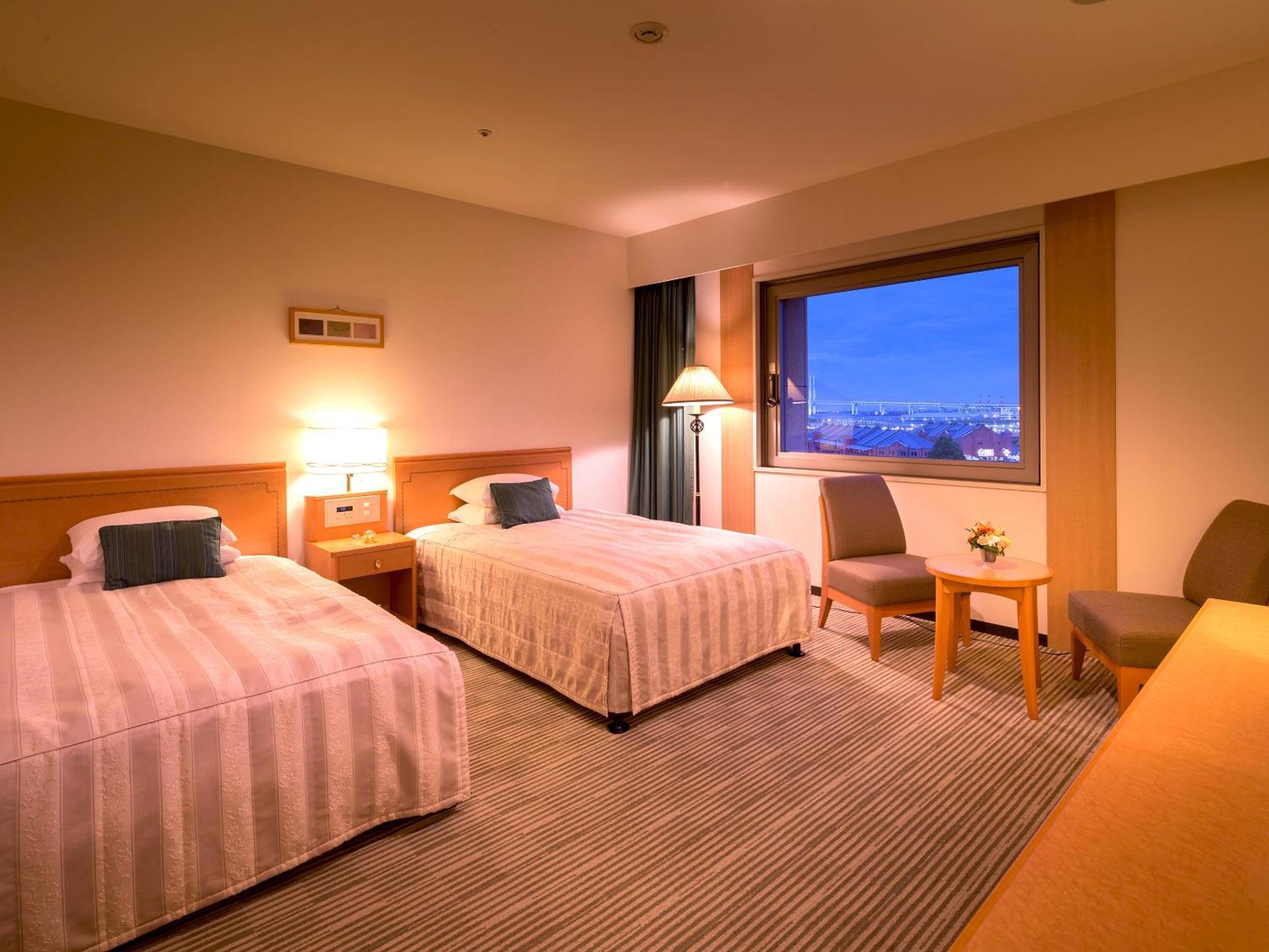 นาวิออส โยโกฮามะ Hotel โยโกฮาม่า ภายนอก รูปภาพ